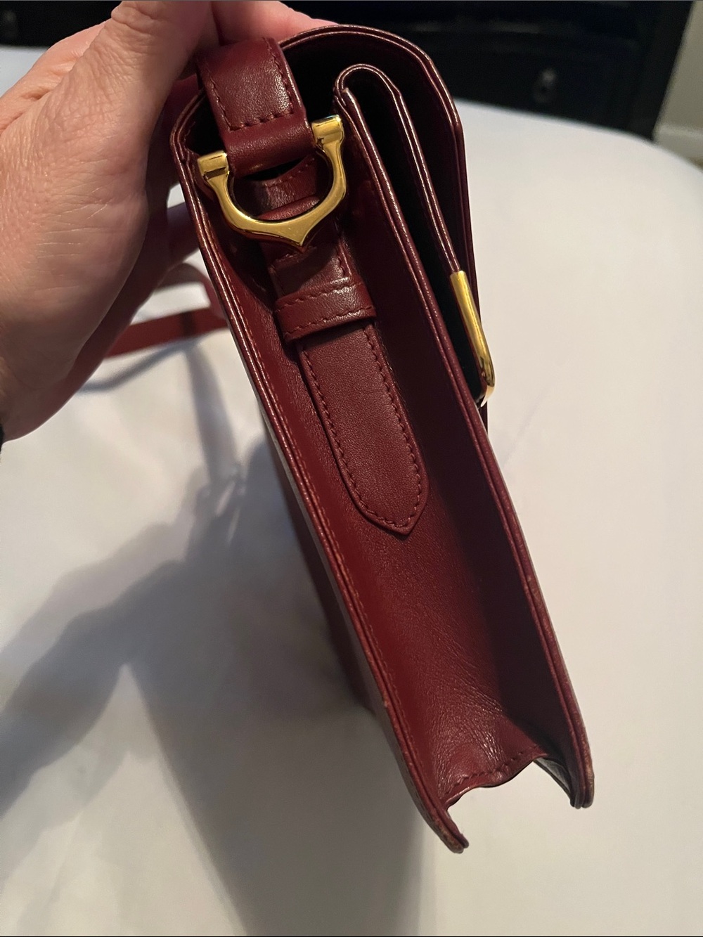 Classic Burgundy Leather Shoulder Bag with Gold Hardware - Picture 7 of 14